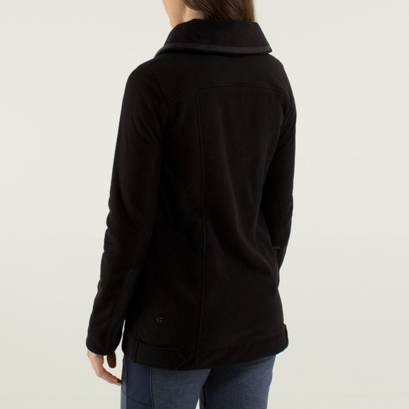 Lululemon Moto Fleece jacket size 6 in EUC - Picture 3 of 16